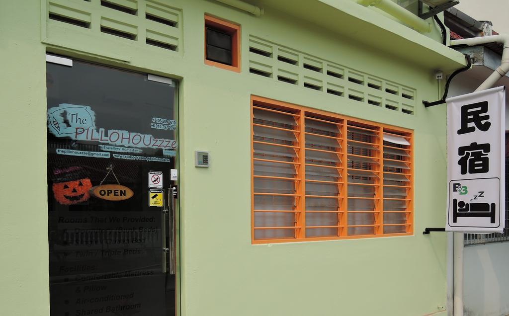 The Pillohouzzze Hotel Malacca Kültér fotó
