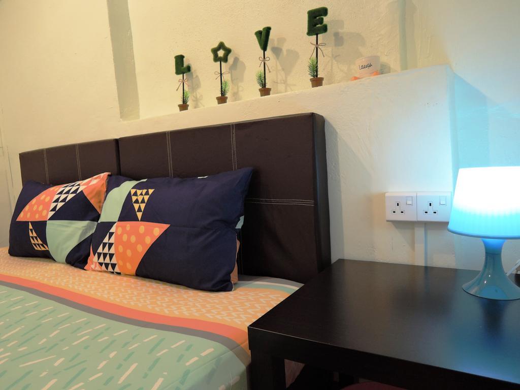 The Pillohouzzze Hotel Malacca Kültér fotó